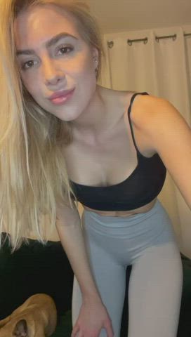 What would you do first? lick me, finger me or fuck me? : video clip