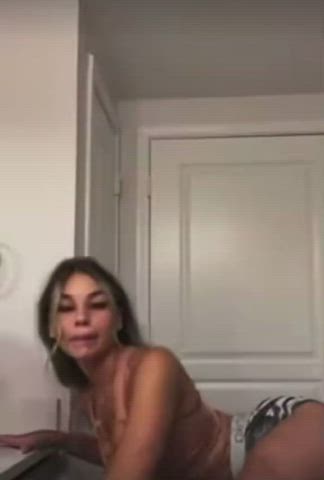 Name/@ please : video clip
