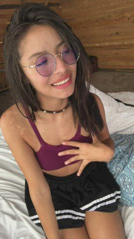 My favorite way to wear skirt is without any panties : video clip