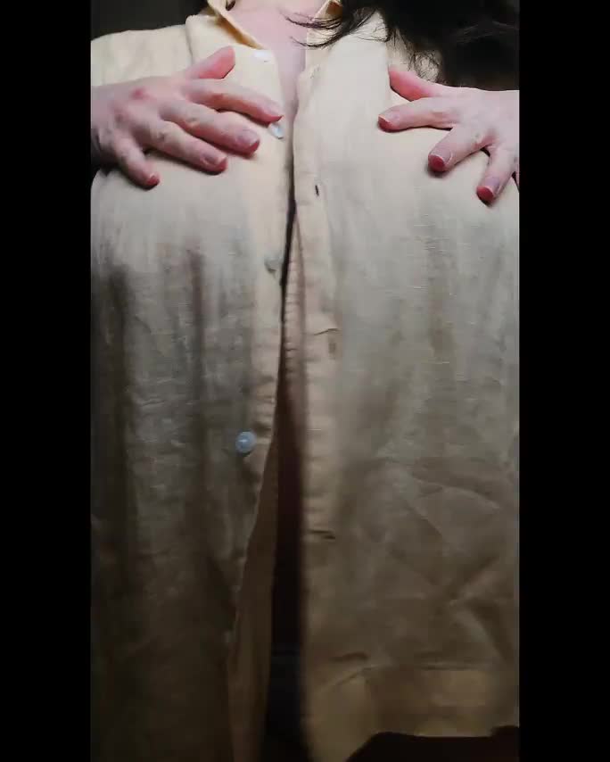 Hey, you left your shirt here... 😏 : video clip