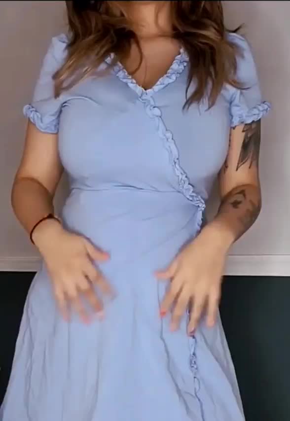 Be honest, you didn't expect those underneath lol 😆 : video clip
