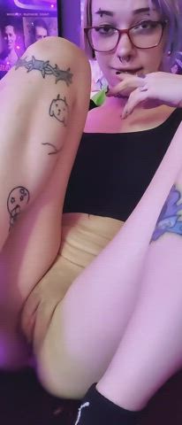my tiny body needs breeding : video clip