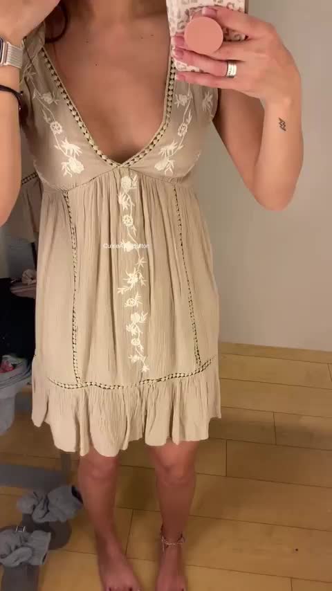 Let’s knock sex in a dressing room off my bucket list : video clip
