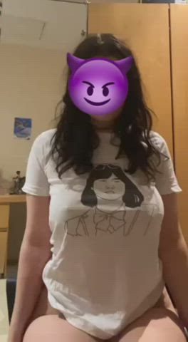 Your slut's big tits needs your attention🤪🥵 : video clip