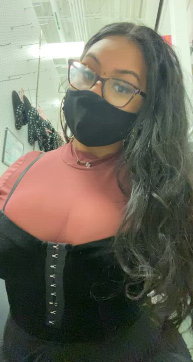 Bored at work 😅 : video clip