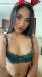 Are any older guys in here into asian girls? : video clip