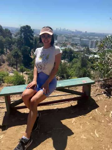 Slutty hiking : video clip