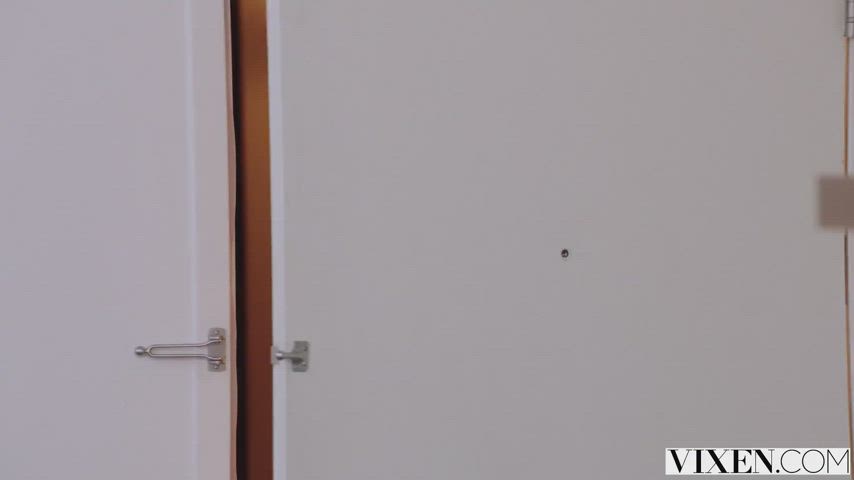 Blonde Model Natural Tits Porn GIF by meonrddt2 : video clip