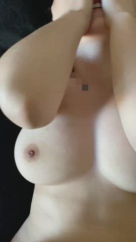 Bouncy 😋 : video clip