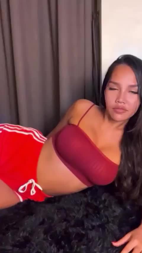 Does this yummy asian girl turn you on? : video clip