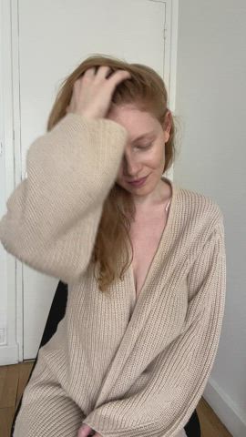 Your ready-to-breed redhead is here for the weekend! : video clip
