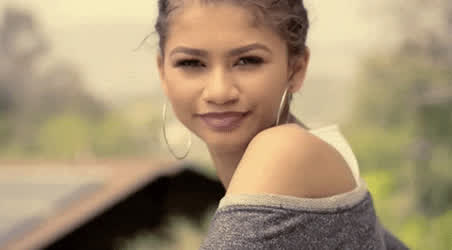 Imagine Z€ndaya´s Face in a Blowbang : video clip
