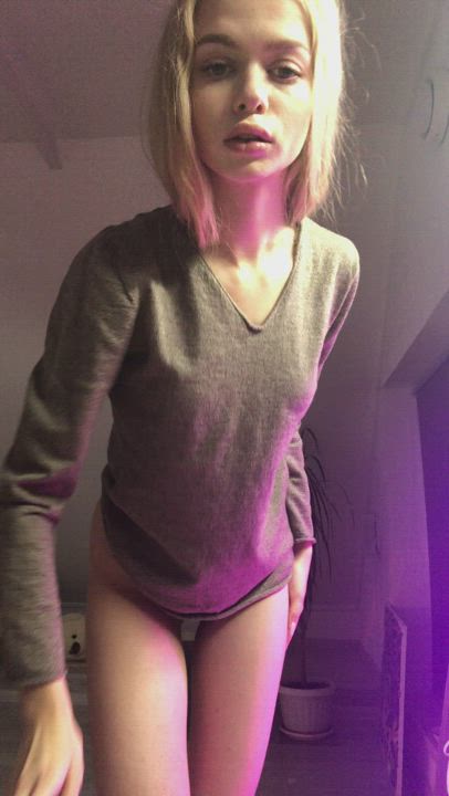 I know guys love big tits..but small ones deserve love as well : video clip