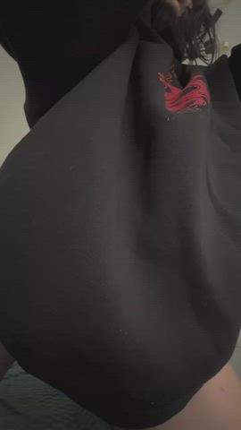Do you like girls with big boobs? : video clip