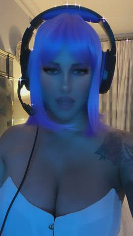 watch me fuck my boyfriends dad whilst playing fortnite : video clip