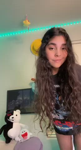 Am I the type of teen you like? 😳 : video clip