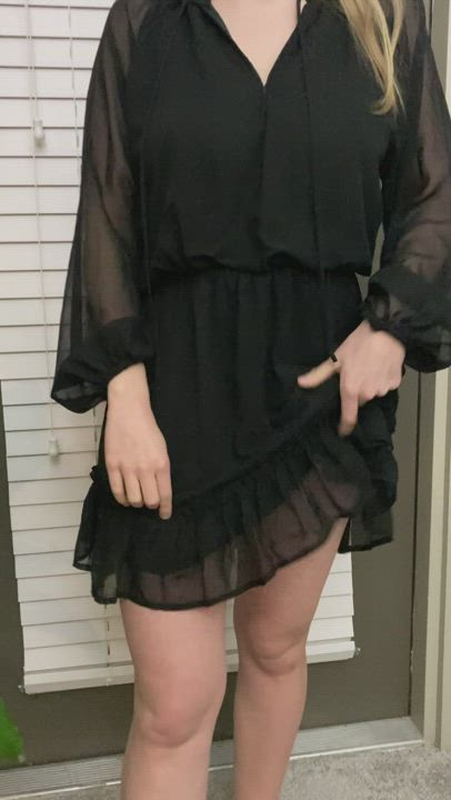 Did you think all that would be hiding under my flowy dress? : video clip