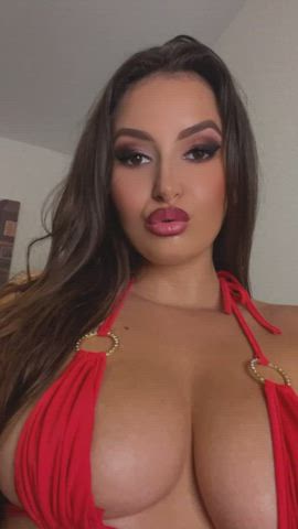 Slutty therapist needs pleasure who can help : video clip