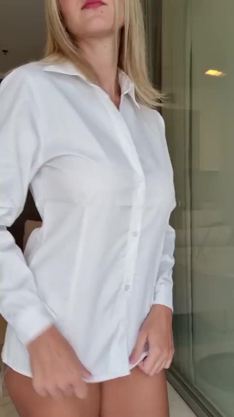 love undressing out my work clothes : video clip