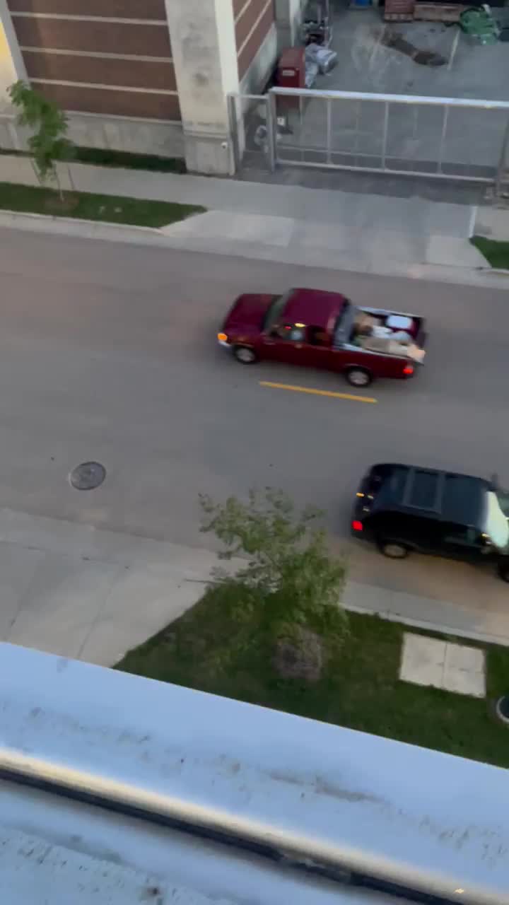 Gooned in public right now, should I blow my bud?? : video clip