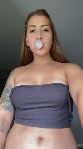 I won't give u headache but you think you can smash your face between them? : video clip
