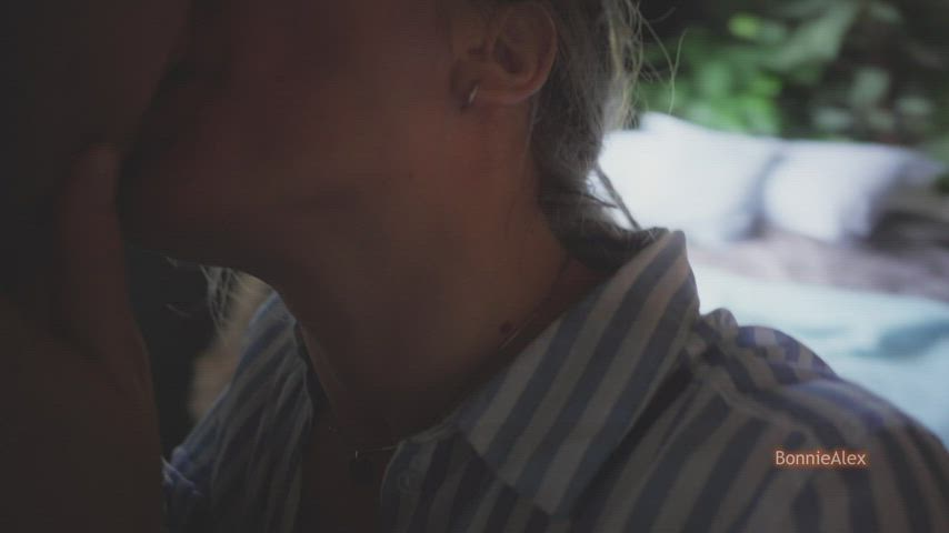 BonnieAlex - Spontaneous, Quick, Passionate Home Fuck : video clip
