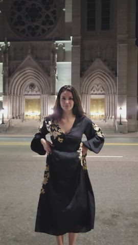 would u fuck me in public? : video clip