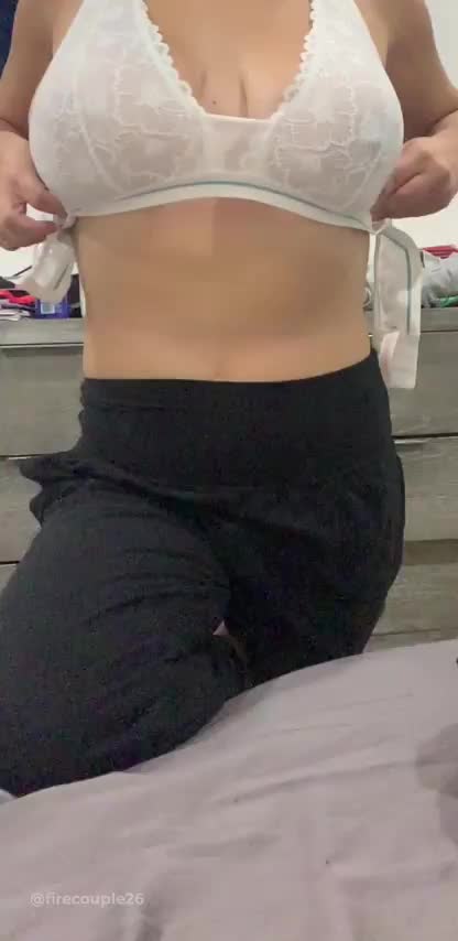 Nobody expects a 5' tall girl to whip out these DDDs 😏 : video clip