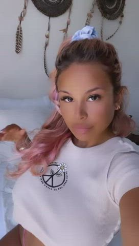 You love cute inked girls? : video clip
