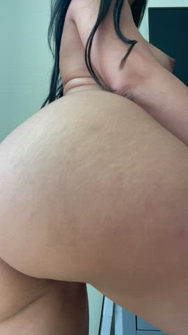 if i did this on your cock, i'd probably break it : video clip
