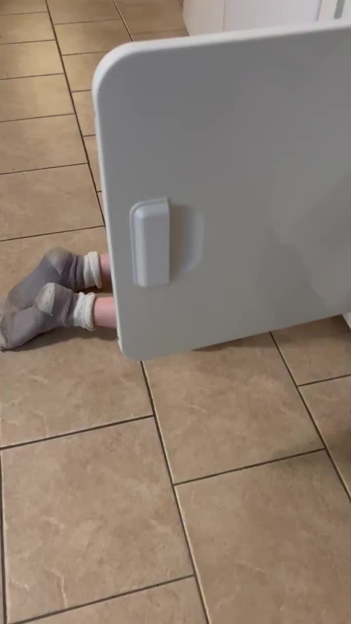 Hmmm where are those damn socks : video clip