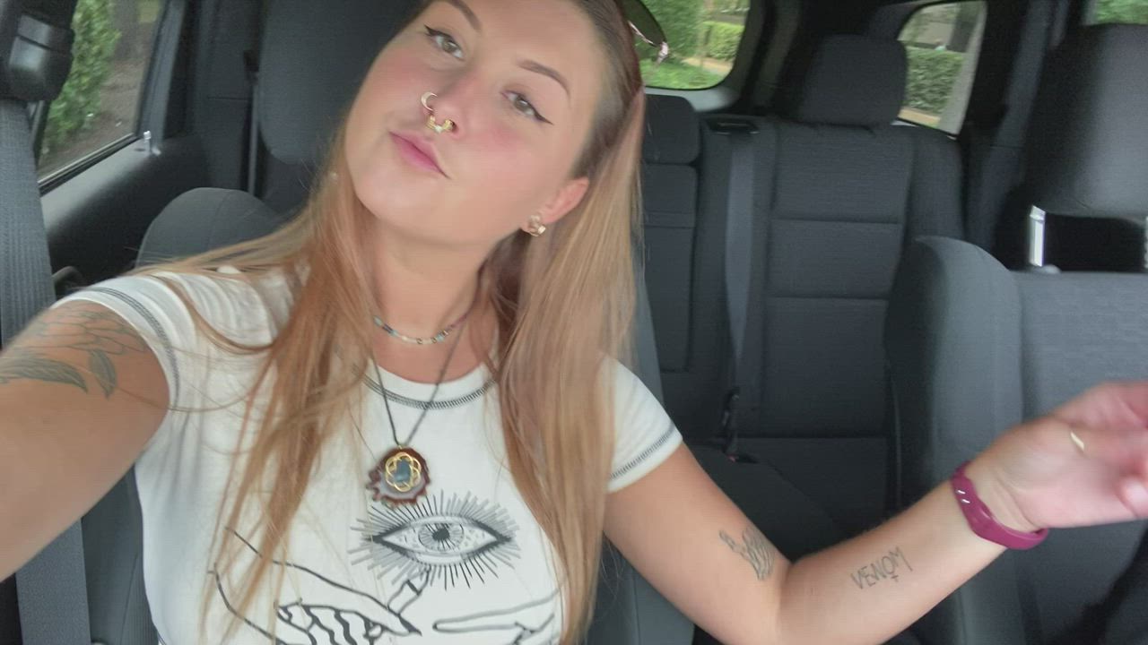 I Got Caught By The Car Next To Us, Oops LOL : video clip
