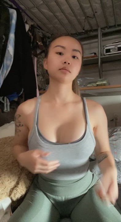 first time showing my tits, hope at least one person likes it🙈 : video clip