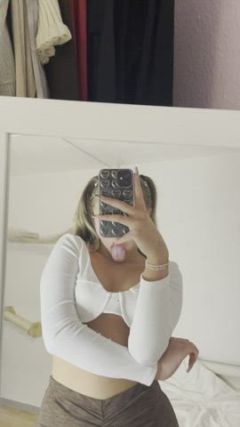 cum on my tongue with your whole load daddy : video clip