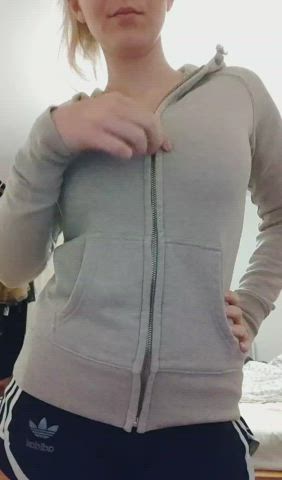 Rate my tits? Pls be honest! 😘🇸🇪 : video clip