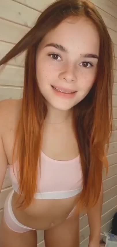Petite boobs its amazing : video clip