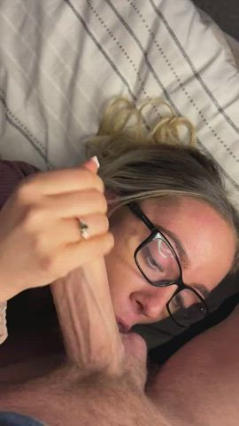 Extracting cum on my face : video clip