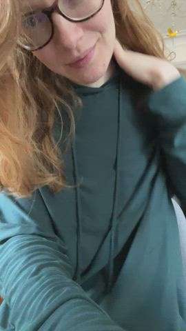 Did someone order a 5'2 redhead with triple D's? : video clip