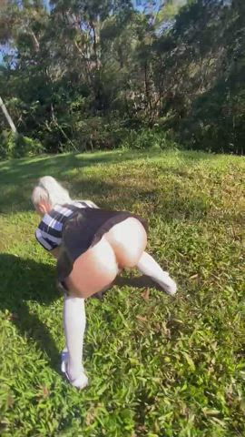 Think I could take you balls deep : video clip