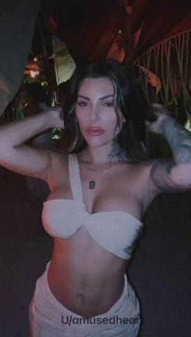 I love dancing! : video clip