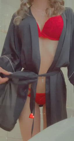 I hope a random Redditor will see my perky boobs today : video clip