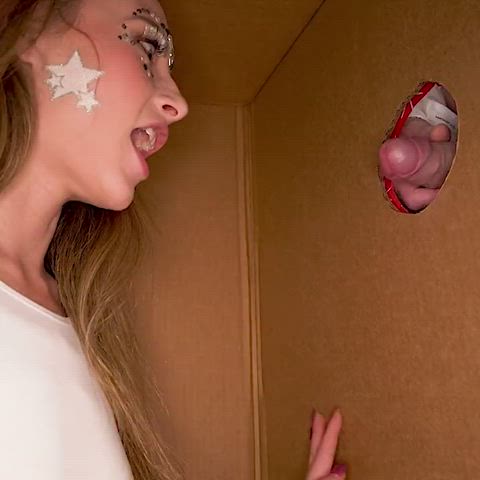 She loves to swallow hot, fresh loads of sperm-nog : video clip