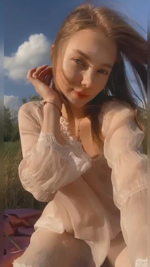 Pls be honest with me💕 : video clip