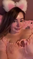 Playing around in bed : video clip