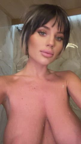 cute appearance of teen boobs : video clip