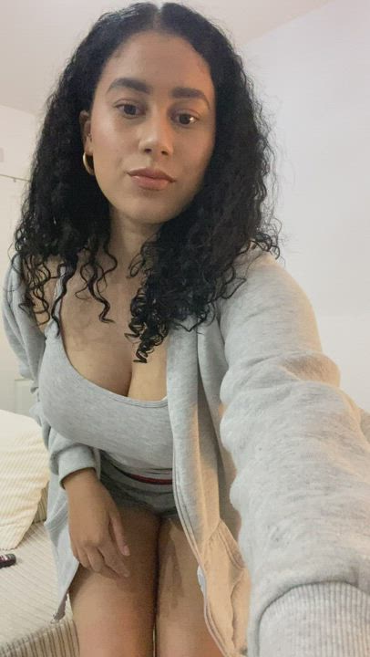 (F19) Should I strip in this subreddit more often for you guys?🙄 I‘m insecure : video clip