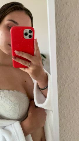 Just came out of the shower... wanna make me feel dirty again? : video clip