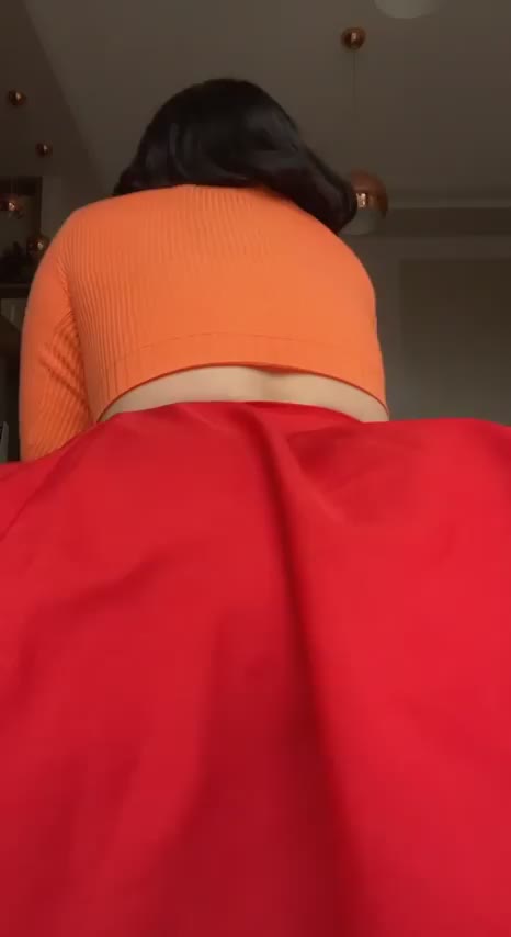 Just wanna convince you to eat my pussy from behind. How’s it working? : video clip