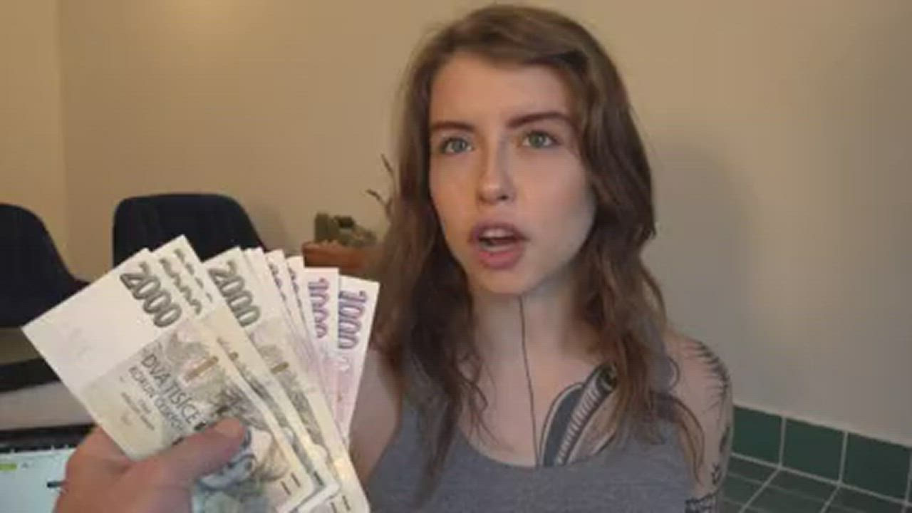 Pizza With An Extra Cum : video clip