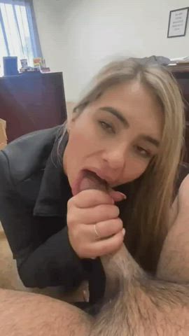 Blonde teen finish the job : video clip